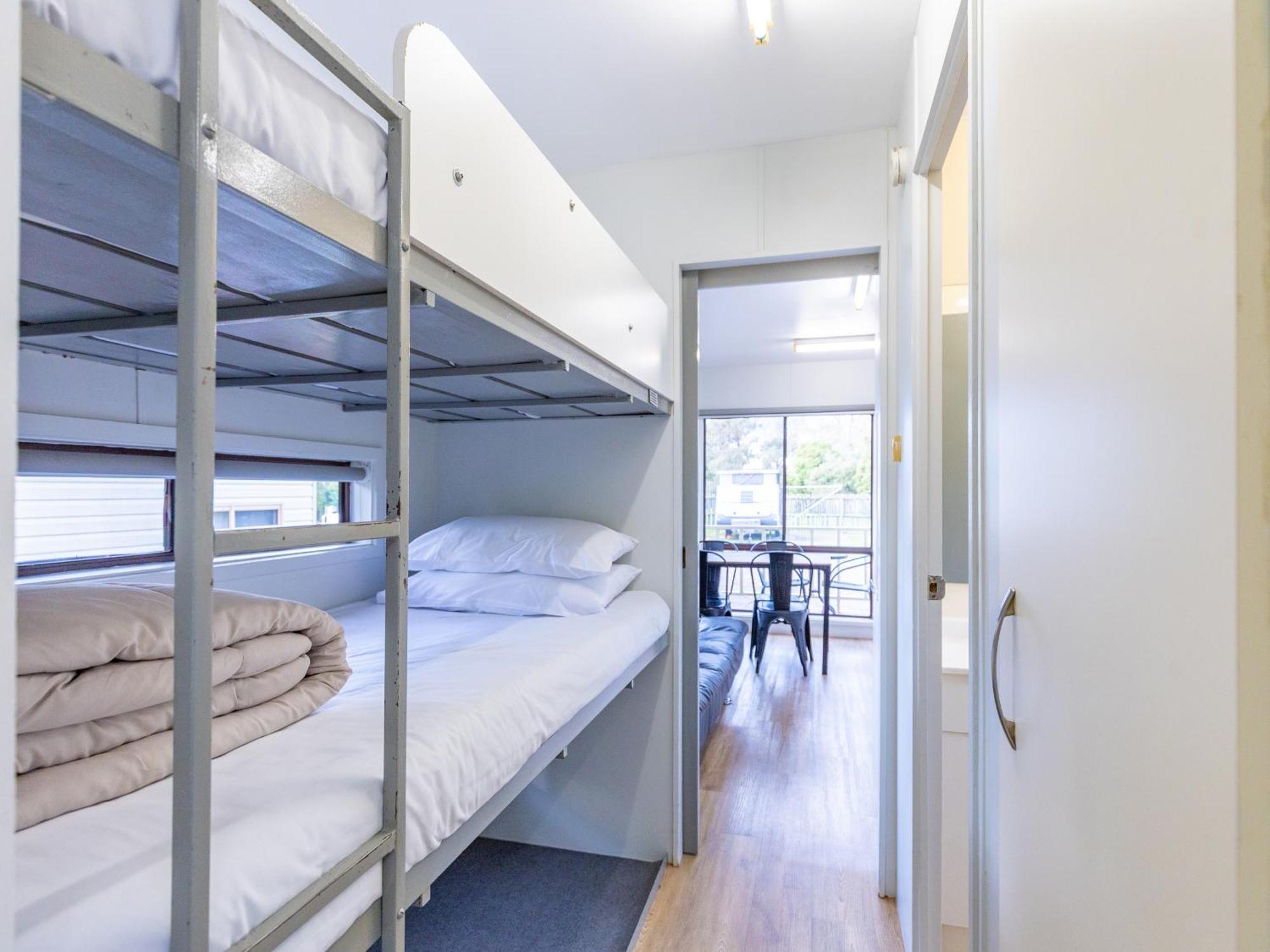 Nrma Bairnsdale Riverside Holiday Park Номер фото