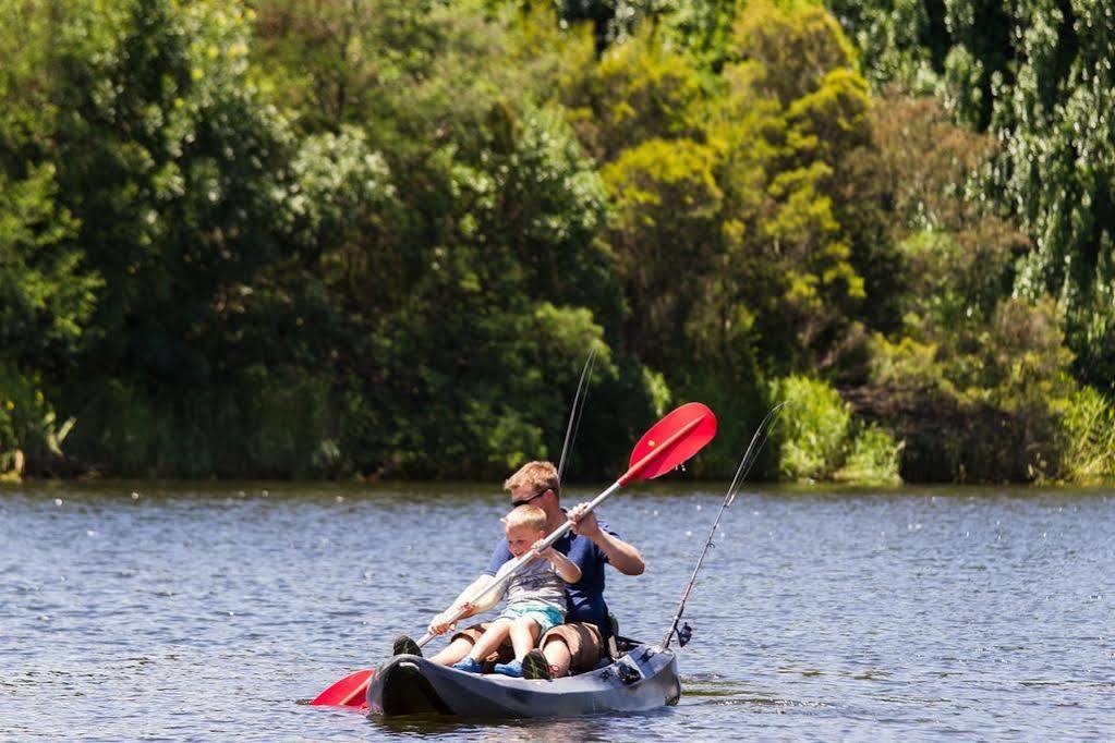 Nrma Bairnsdale Riverside Holiday Park Экстерьер фото
