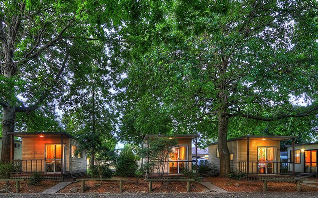 Nrma Bairnsdale Riverside Holiday Park Экстерьер фото