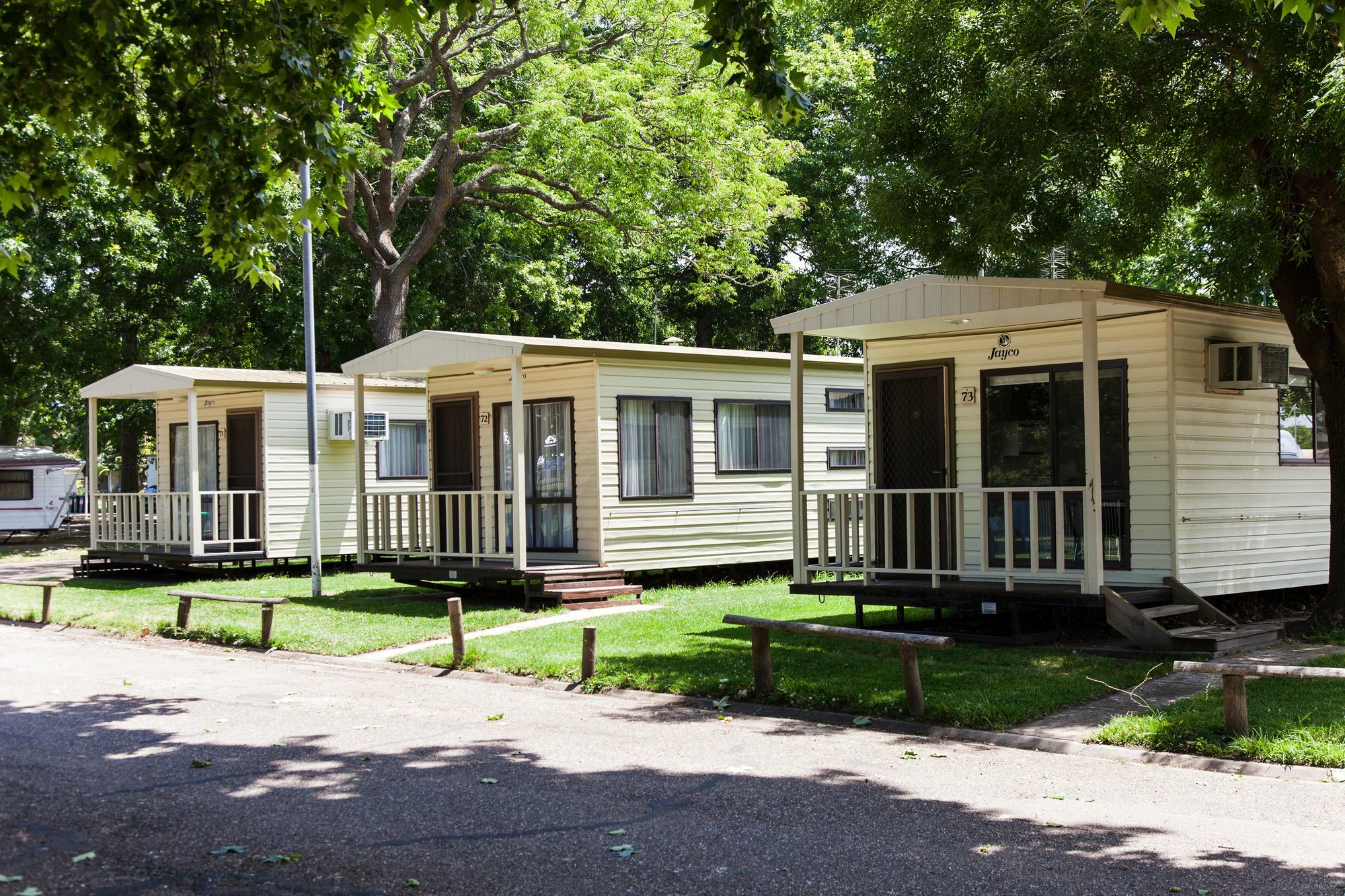 Nrma Bairnsdale Riverside Holiday Park Экстерьер фото
